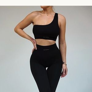 NATURYL  ESSENTIAL RIBBED SET